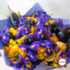 Букет из баклажана, груши и цветов