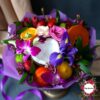 Фруктовый букет из папайя, кокоса и цветов